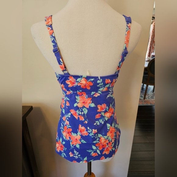Lands’ End Women's Size 4 Swim Tank Blue Floral Tankini Swim Top Adjustable - Picture 2 of 10